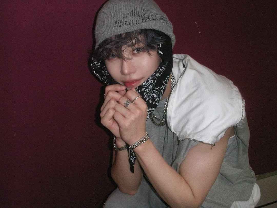 i_9oi2's tweet photo. 투어스 한진, 엔시티 재민이 사용하던 카메라입니다! https://t.co/D3NhUkzCd1