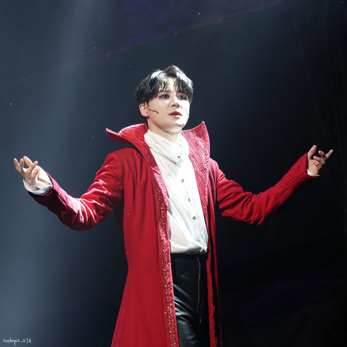 huchupic_XIA's tweet photo. 260912 드라큘라 NOL 커튼콜데이⚰️

https://t.co/ZDOsGGWvKv

 #김준수 #xia #金俊秀 #ジュンス #드라큘라 https://t.co/TqxlJnRffv