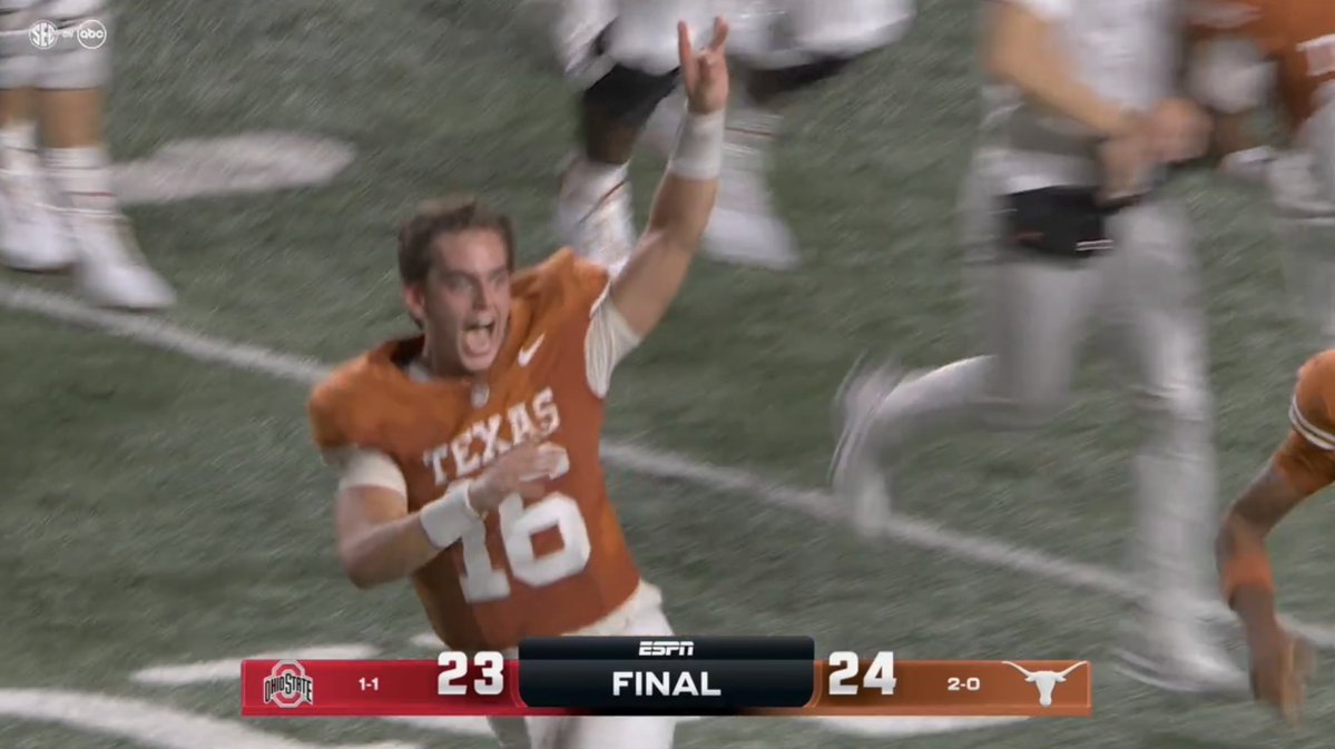 sportingnews's tweet photo. TEXAS TAKES DOWN NO. 1 OHIO STATE 🤠

The Longhorns were down 20-3 at halftime before mounting a second-half comeback. https://t.co/E2hPVJzWF3