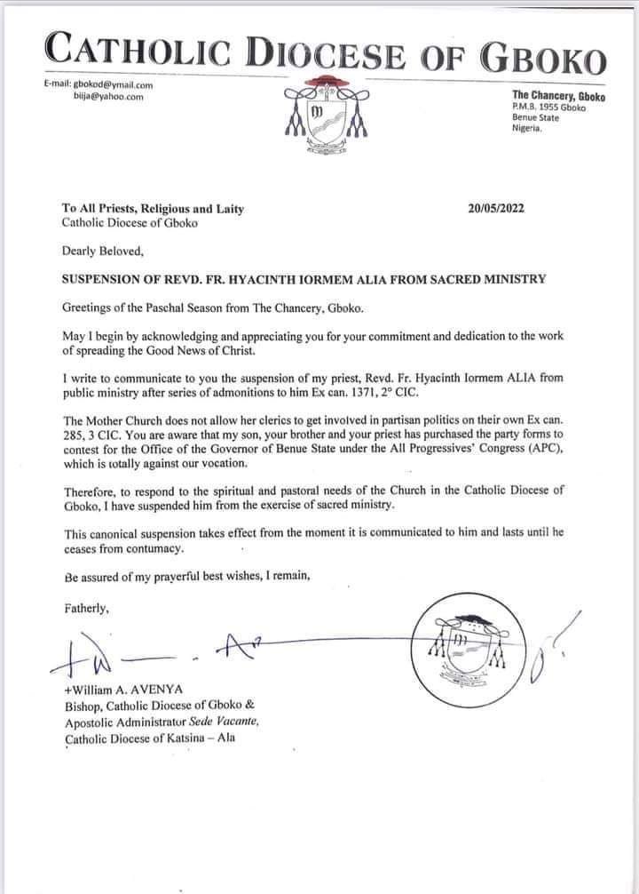 JudeHeavenly's tweet photo. Revd Fr Hyacinth Alia has been suspended from parading himself as a priest by the Bishop of Gboko Catholic Diocese. https://t.co/xuPHxIdzKW