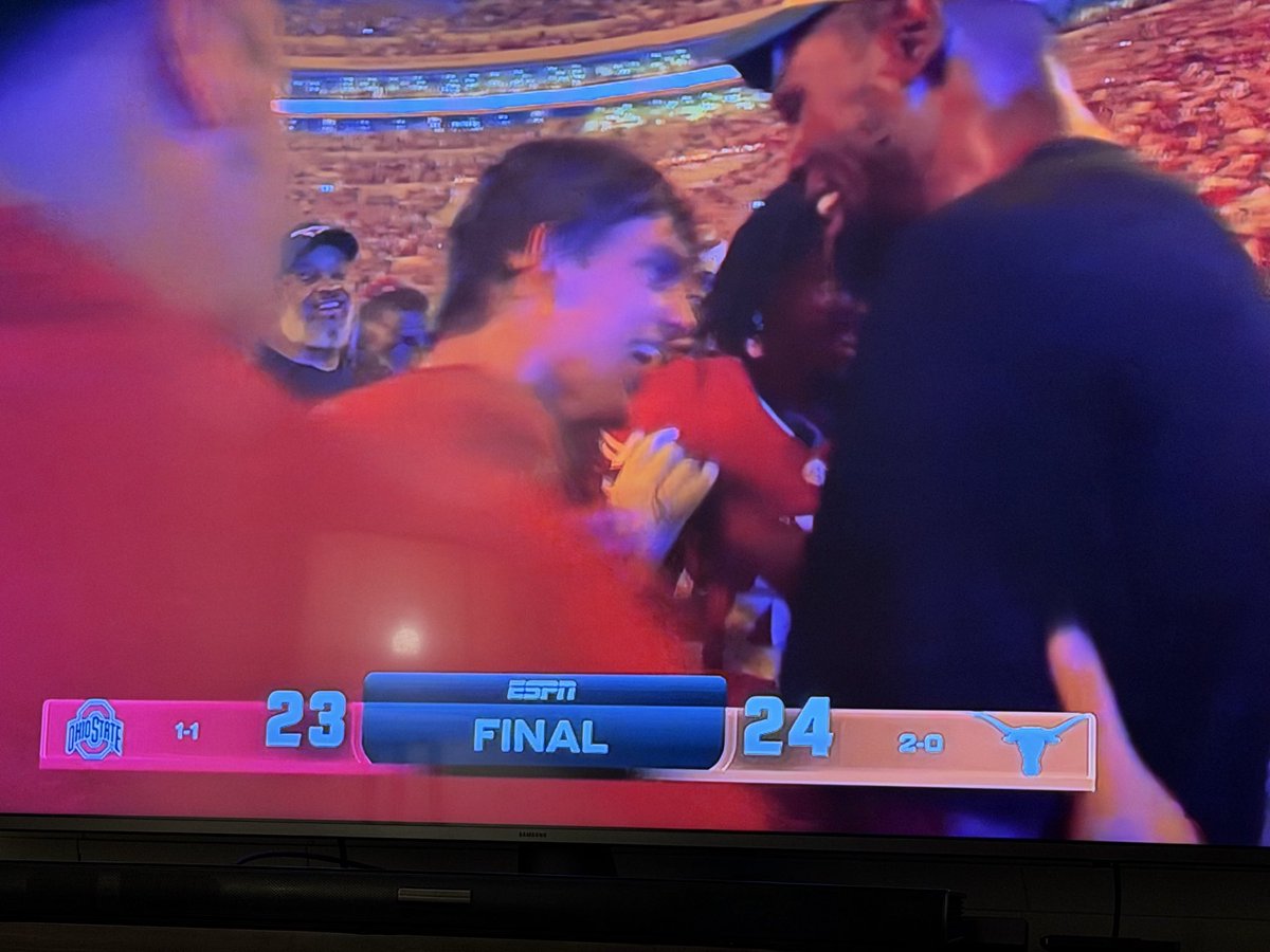 MarGOSFFL's tweet photo. We’ve witnessed history my friends!!! @KDTrey5 celebrating with Arch!! #Hookem runs deep! https://t.co/xyd3TWSqOl