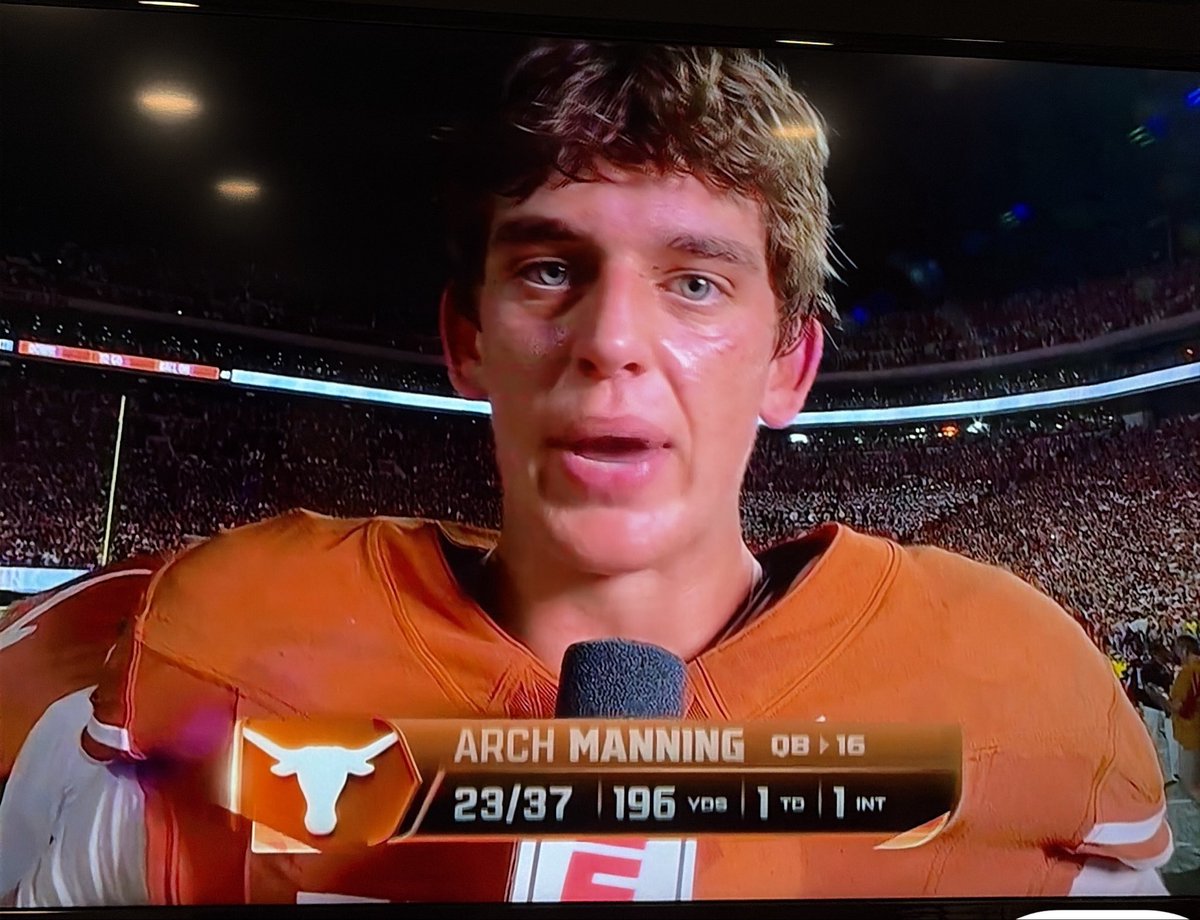 TackoLuck's tweet photo. get this guy a beer and pussy immediately https://t.co/pvRrfZJQk2