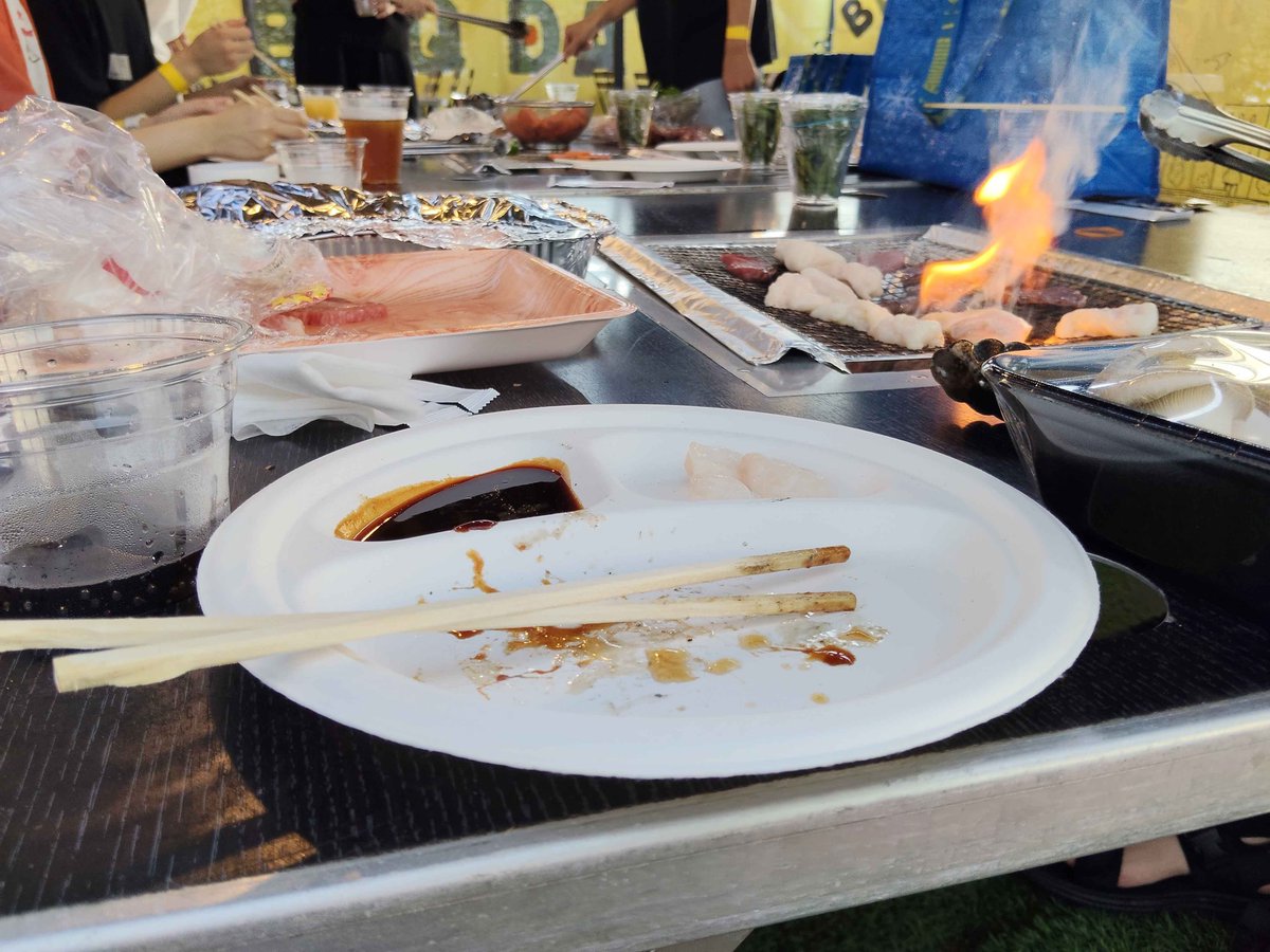 shiga_u_v's tweet photo. 先日BBQに行きました♫
楽しい夏休みの思い出です✨ https://t.co/AeI2NLB3lN