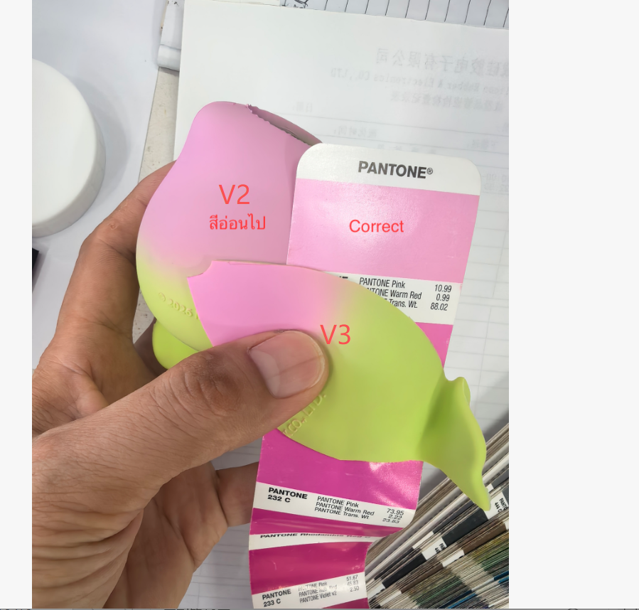 Applesheepth's tweet photo. SHEEP X RAINY - Work In Progress ... #RainyTF #น้องเรนนี่ #TleFirstone

การทำสี Gradient เป็นอะไรที่ยากที่สุดสำหรับ 3D เนื่องจากการปรับสีหนึ่งสีจะทำให้อีกสีเพี้ยนตามเสมอ การจะทำให้ทุกสีตรงหมดในการ injection ครั้งเดียวเป็นอะไรที่ปราบเซียนและหินสุดๆ

หลังจากพยายามกันอยู่นาน (เกือบเดือน) ตอนนี้เราได้ Pre-Setting ของสีที่ถูกต้องแล้ว ขั้นตอนต่อไปคือการรอทุกฝ่ายคอนเฟิร์มตัวอย่างและผลิตจริงแล้ววว 

ขณะนี้คาดว่าเราจะพร้อมส่งหลาน RAINY ให้ย่าๆยายๆกันปลายเดือนตุลาคมหรือต้นเดือนพฤศจิกายน

ขออภัยทุกคนมากๆจริงๆที่ให้รออยู่นาน ทั้งทีมตั้งใจจะทำโปรเจกต์นี้ให้ออกมาดีที่สุดจริงๆ หวังว่าจะถูกใจทุกคนนะครับ 🙏🙏

Too Much Love 💚🩷
SHEEP TEAM ✌️