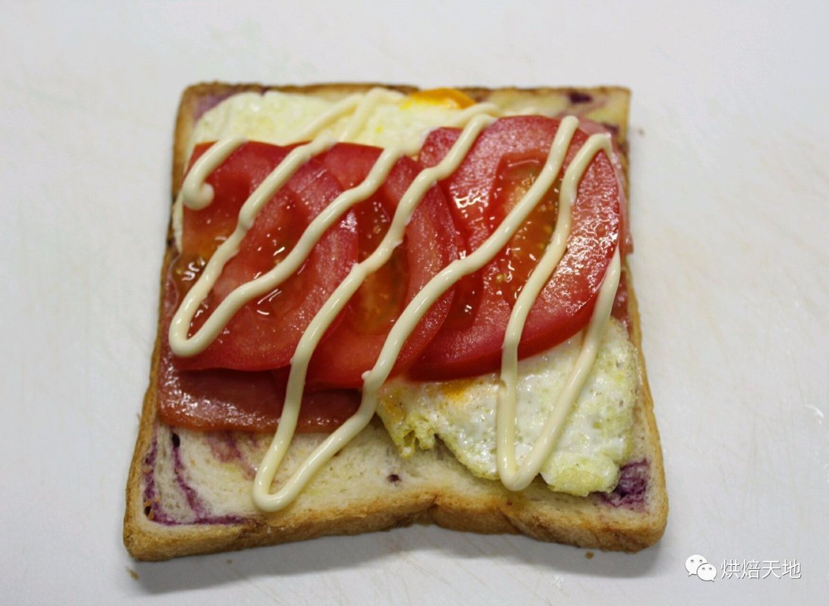 CerenOzdemhthf's tweet photo. [Quick weekday win: Homemade veggie egg toast with a side of cherry tomatoes  Loaded with greens and ready in 10 mins – fueled up and ready to take on the rest of the day!]， https://t.co/LQQG4oq50g