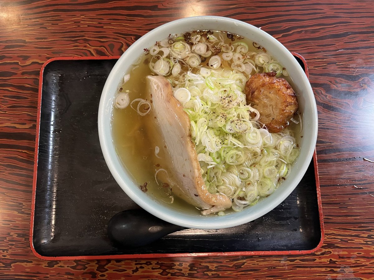 siba4184's tweet photo. サバだしラーメン
さっぱり飲めるスープ
たっぷりのネギもうれしい
#サバだしラーメン　#亀鶴 https://t.co/N381Ttu9lM