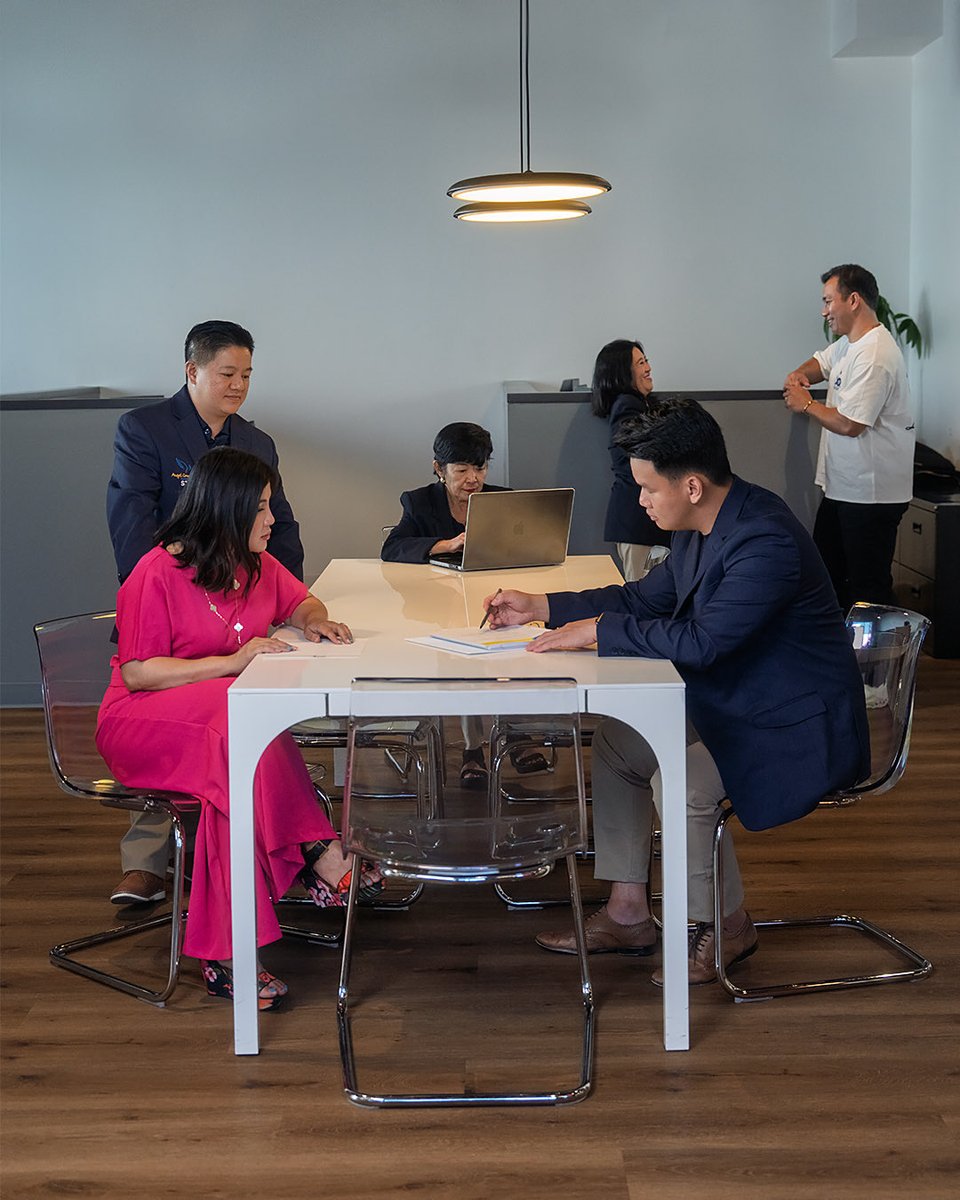 Angel_ACNS's tweet photo. Busy office. Full team. Another day of getting things done. 💙

There’s always something happening at Angel Connection.

#AngelConnection #OfficeVibes #Teamwork https://t.co/RQ7vRMWO1F
