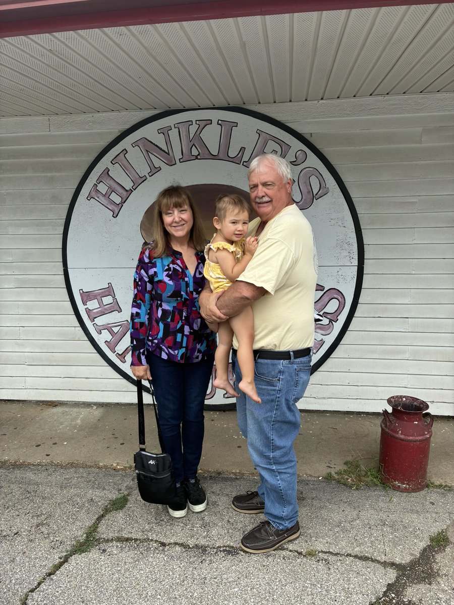 MrMarketingPhD's tweet photo. Akari had a good time with nana and grandpa visiting. Lots of good food and playtime. #WeekendFun #FamilyTime #Thankful https://t.co/T0OoxKlxih