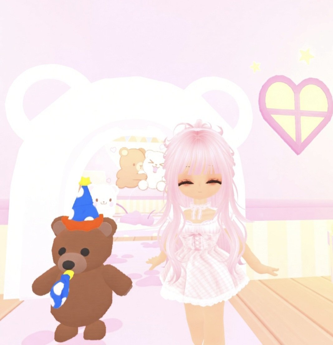 bububear001's tweet photo. I'm having a birthday next month 🥳 and I'll be giving away 3 of my favorite things! 1 winner will receive 1x Ride Brown Bear, 1x 2022 Birthday Party Hat &amp; 1x 2022 Birthday Party Horn! 🎉 Like, repost, comment with a birthday GIF and follow if you want! 🥰 Good luck everyone! 🍀 https://t.co/SC70x19bVi