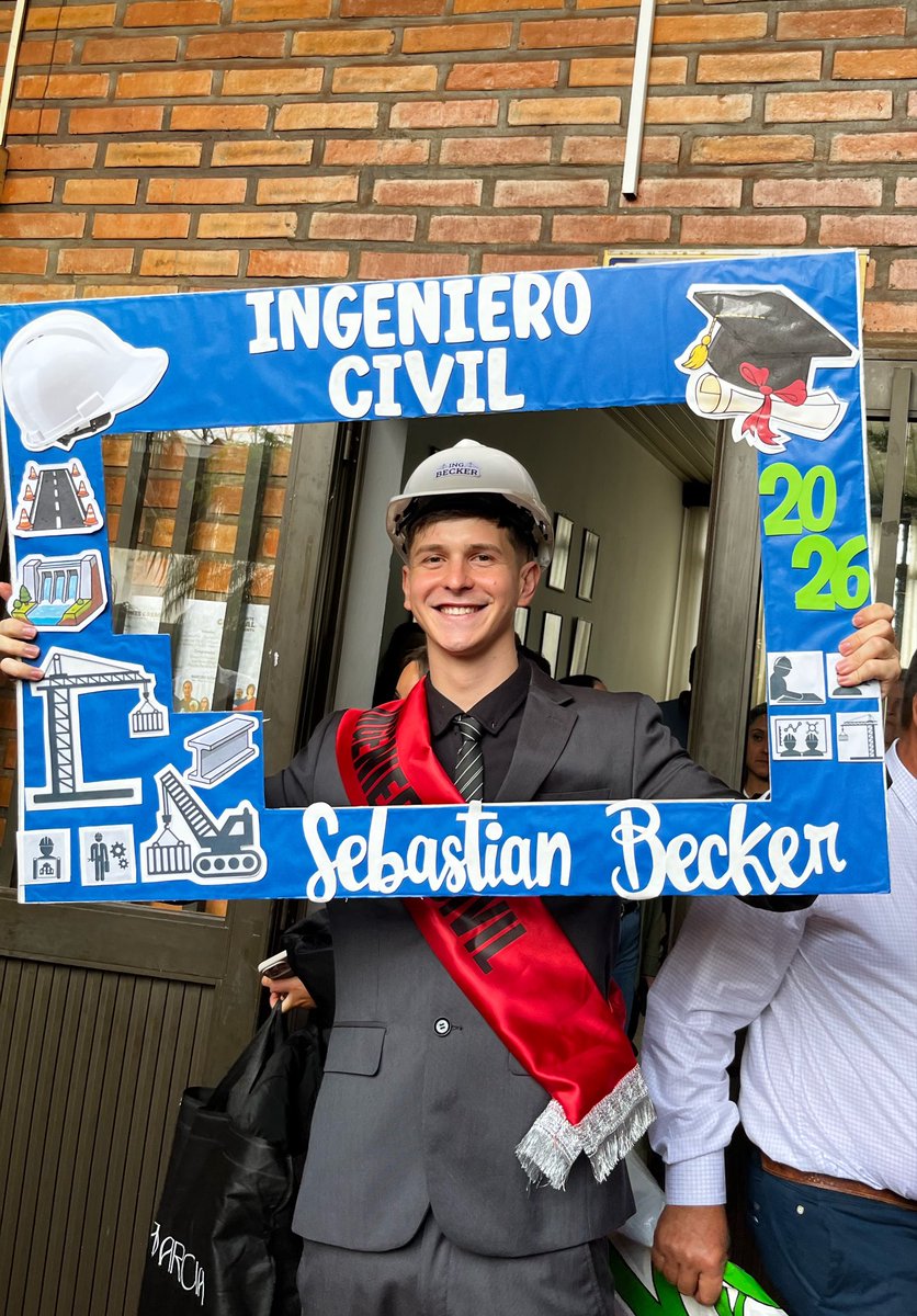 BeckerSeba_O's tweet photo. Soy Ingeniero lpm 😭 https://t.co/mlQbxCQ4Q2
