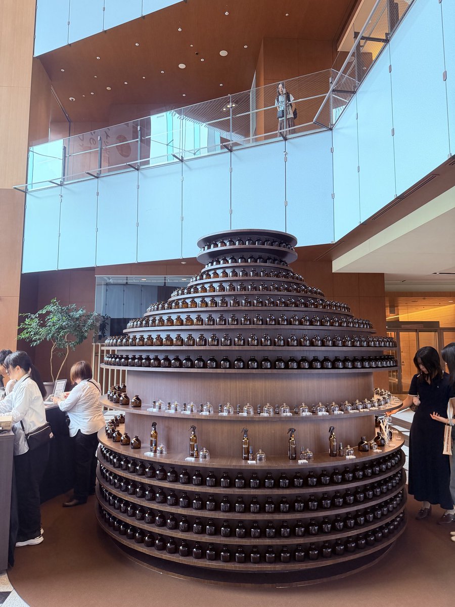 sigelcen's tweet photo. 無印のイベントに来てみた
暮らしと香りのスイッチ展 https://t.co/Bp9WJOTS1c