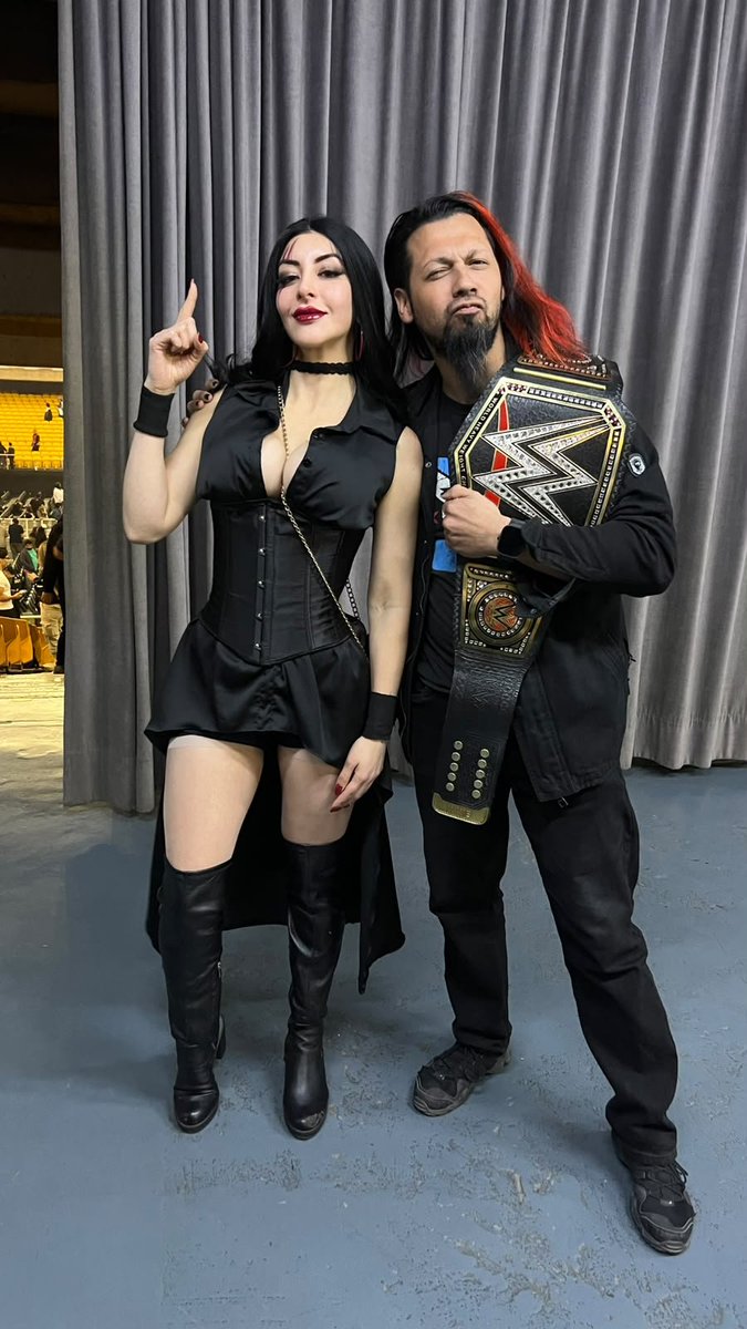 BladeZeta's tweet photo. With my good friend @Fabinui
Cosplay @Steph_Vaquer

@WWE

📷 @itakoSA

#wwesantiago #wwe  #stephanievaquer #fabibi #bladezeta https://t.co/sAzHF1Nr3S