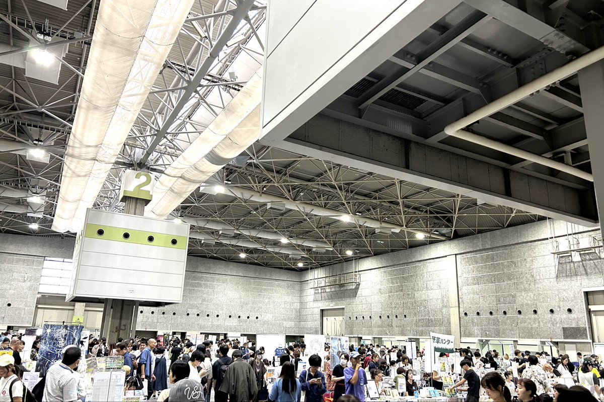 cleamers's tweet photo. #文学フリマ大阪14 
開場早々とっても賑わっています❗️ https://t.co/6r96umVi6o