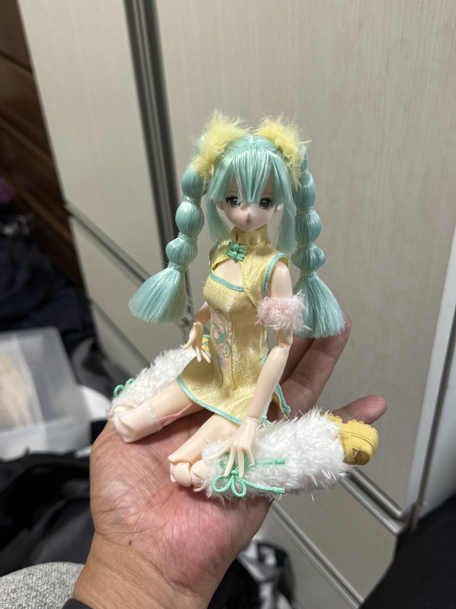 archive_fig64's tweet photo. こんにちは(*ˊᗜˋ*)ノ
今日もまたまたお迎えしました!ブラインドドールのMixAngelからNing(ニン)です😊このシリーズめっちゃ可愛くてスタイルも良いからコンプしたくなります😁
#ブラインドドール
#MixAngel
#MJD https://t.co/xIUEqJfCgK