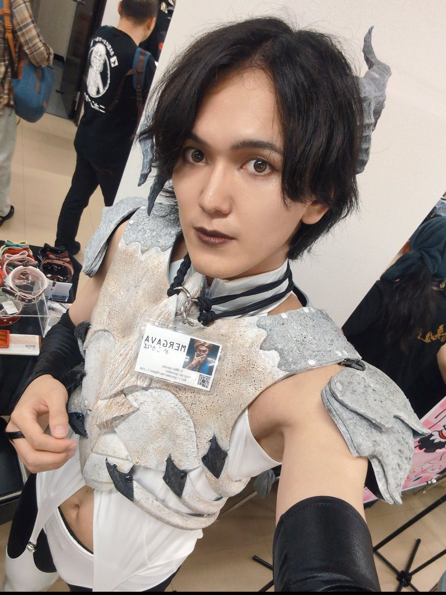 Mergavaa's tweet photo. 2階15,16 さわわ工房におります！
初アーマーとツノ🐉
#フェチフェス32 https://t.co/jQBzrWp0UL