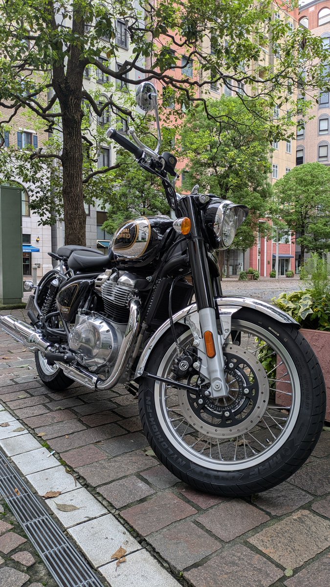 hkdcb1325's tweet photo. My new gear
やはりこれに決めました。

#ロイヤルエンフィールド
#classic650
#royalenfield
#バイク乗りとして軽く自己紹介 https://t.co/MGNYvB49TI