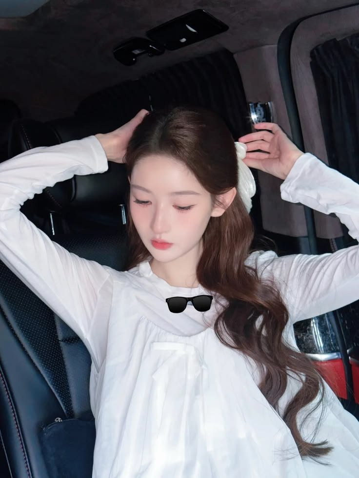 itsachatime's tweet photo. ㅤㅤㅤㅤ

𝗠𝗔𝗗𝗛𝗔𝗩𝗔 𝗚𝗥𝗔𝗡𝗗 𝗛𝗔𝗟𝗟
𝙐𝙊𝙈𝘼, 𝗕𝗔𝗡𝗗𝗨𝗡𝗚

Pagiku cerah menonton debat cakeBEM dengan teliti, mendengarkan tanya jawab dengan seksama dan dalam tempo yang sesingkat singkatnyaa.

ㅤㅤ https://t.co/0LnOkZRf6n