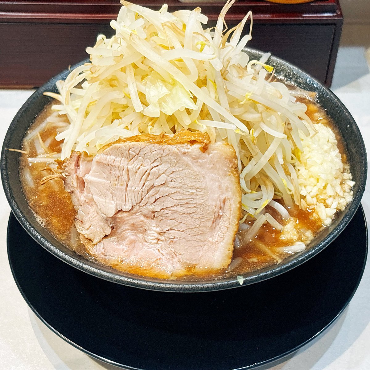 Naitou_Anger's tweet photo. CRAZY PORK
　
ブタを脂質の少ないウデ肉に変更出来る貴重な二郎系
これによってダイエット中でも余裕で食べられる
しかもウデ肉でも柔らかくてめちゃ美味い！最高！ https://t.co/5KFTV5dbh6