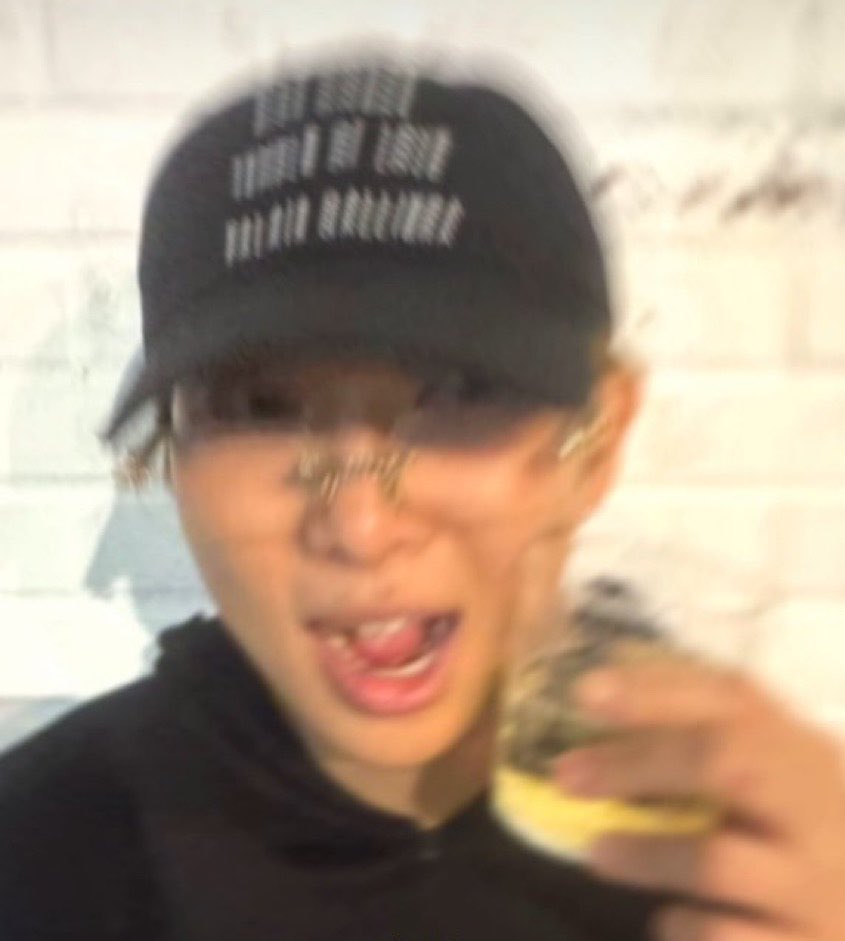 rkivethetic's tweet photo. Love to see him happy and enjoying his life https://t.co/emQIJSgFWU