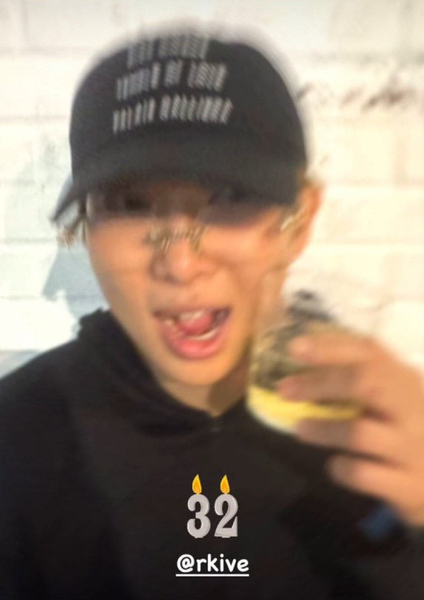rkivethetic's tweet photo. Love to see him happy and enjoying his life https://t.co/emQIJSgFWU