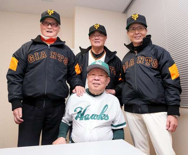 hasuda_iitoko's tweet photo. 生きてる間に一同で再会出来たのは良かったよね https://t.co/OsNuf7ftpL