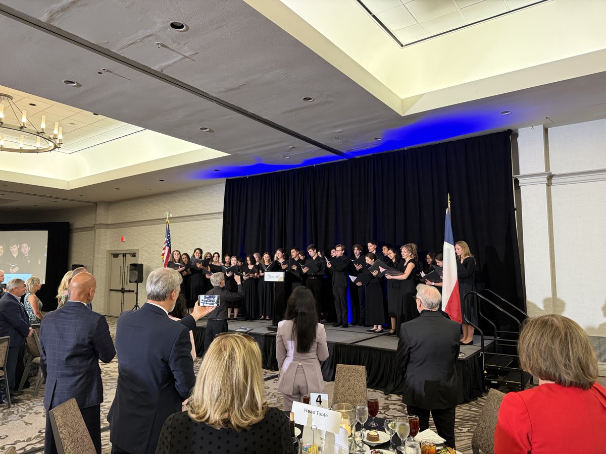 FredTateTX's tweet photo. Great evening at the Texans for Life Gala.  #txledge https://t.co/bxbeFbgx0v