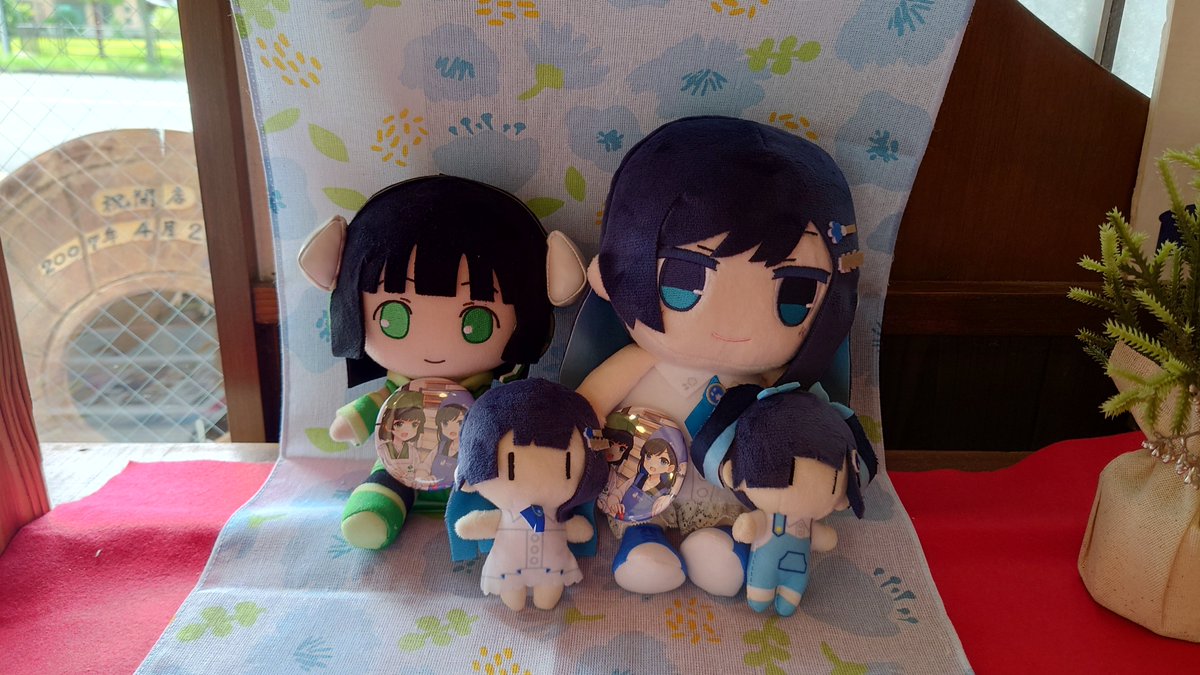 anon10779562's tweet photo. けいはんなプラザに行く途中で和菓子屋ふたばに寄り道。コラボグッズ売り切れてたけどくず餅アイスめっちゃ美味かった！ https://t.co/ZAYb56Xptq