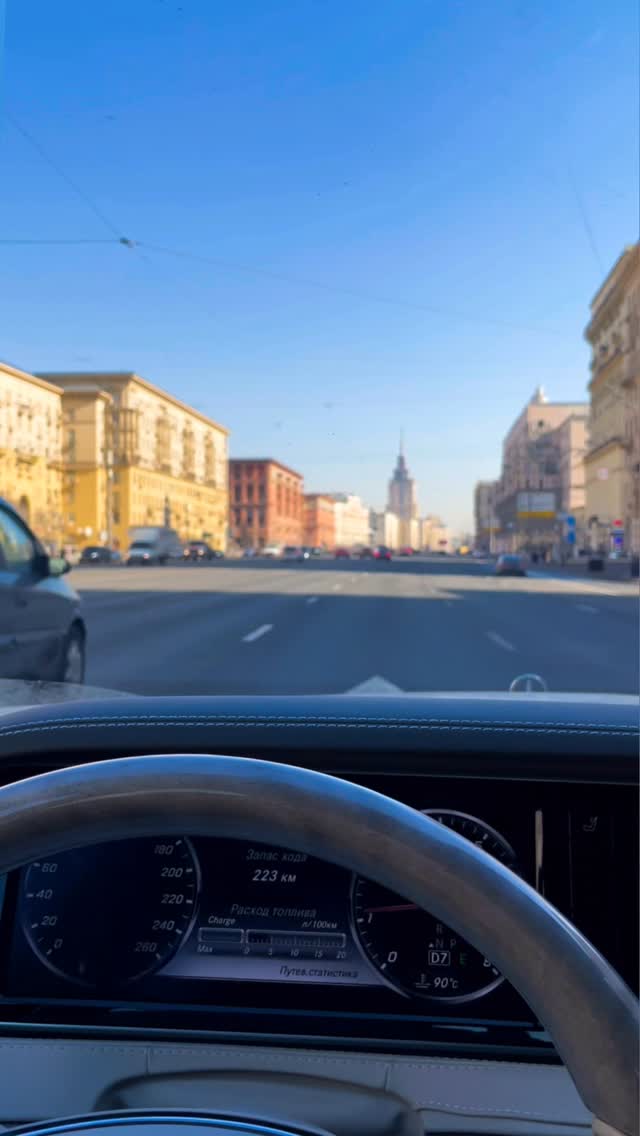 BarbTrautmzdy0's tweet photo. От чего же бьётся сердце🤭❤️
Mercedes-Benz 222
Range Rover L322
BMW E46 Compact
Jeep Cherokee
Кстати, а тут ведь все четыре сезона: весна, зима, осень, лет��☺️ https://t.co/uJo09EmZLN
