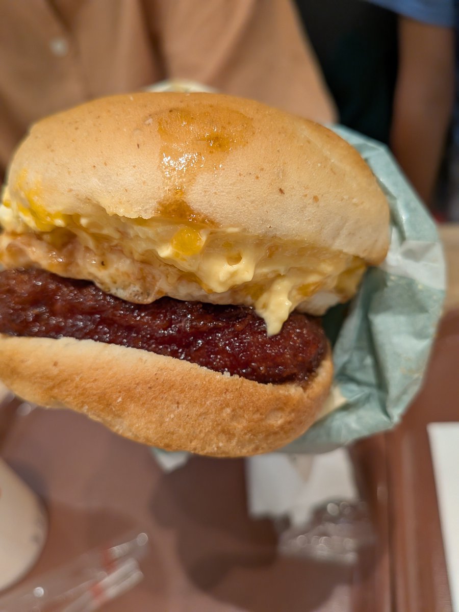 yutaro_ssk's tweet photo. 月見はマックよりケンタ派だよ！って人恥ずかしがらずに出ておいで。 https://t.co/6CumvFWqcS