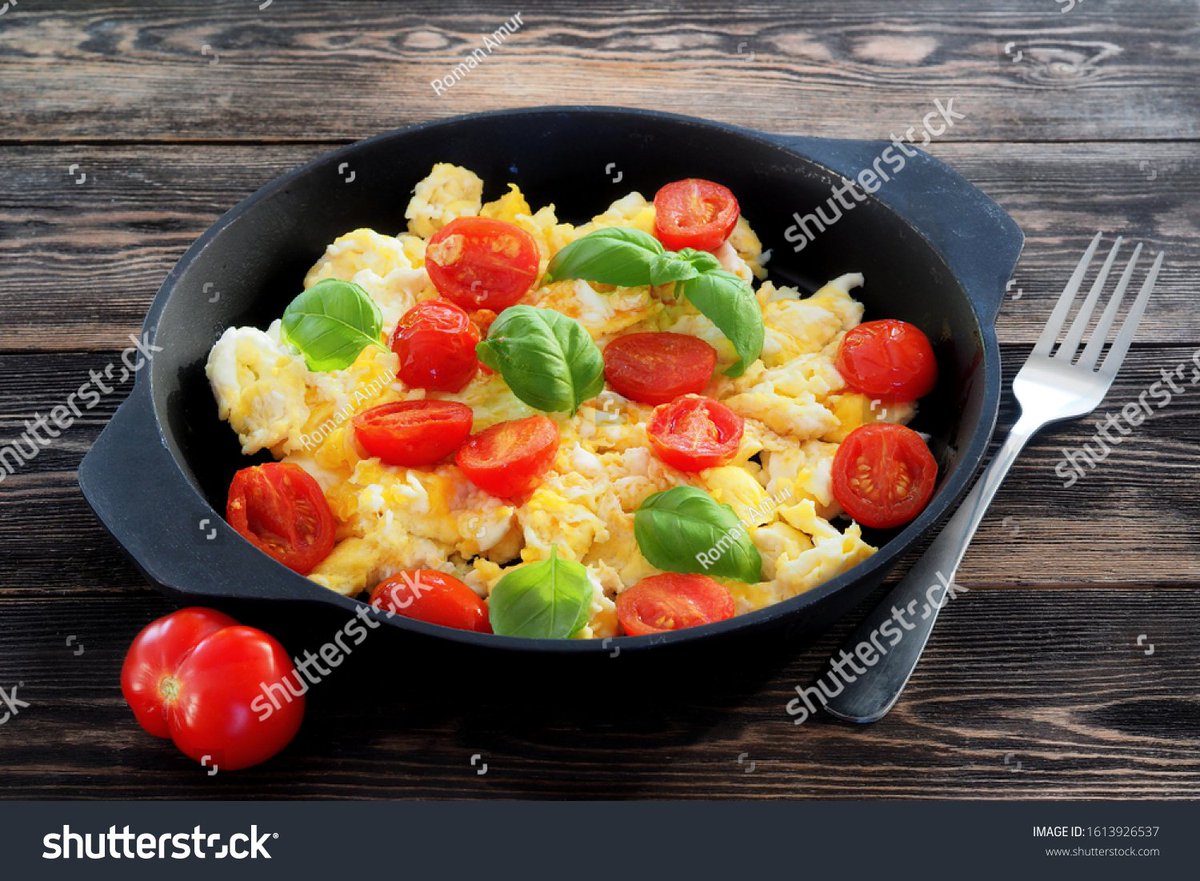 DorisMarti0hpg's tweet photo. Start your day right with a high-protein, low-carb veggie omelet—light, satisfying, and perfect for your fat loss journey. https://t.co/a9a3QfryGl