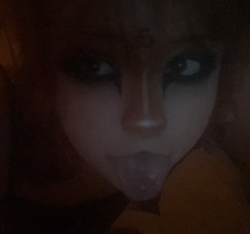 elli0t2silly's tweet photo. ʚ ͜ ̩͙ ︵ ̩͙ ୨ ♡ ୧ ̩͙ ︵ ̩͙ ͜ ɞ
haiii, im elliot <3 
~ 🦴 new to nsfwtwt :p
~ 🦴 20! turning 21 in December
~ 🦴 sub!
~ 🦴 he/him
~ 🦴 pansexual!
~ 🦴 dms open for now ^w^
                    ཐི♡ https://t.co/tMTdzVF8Ef