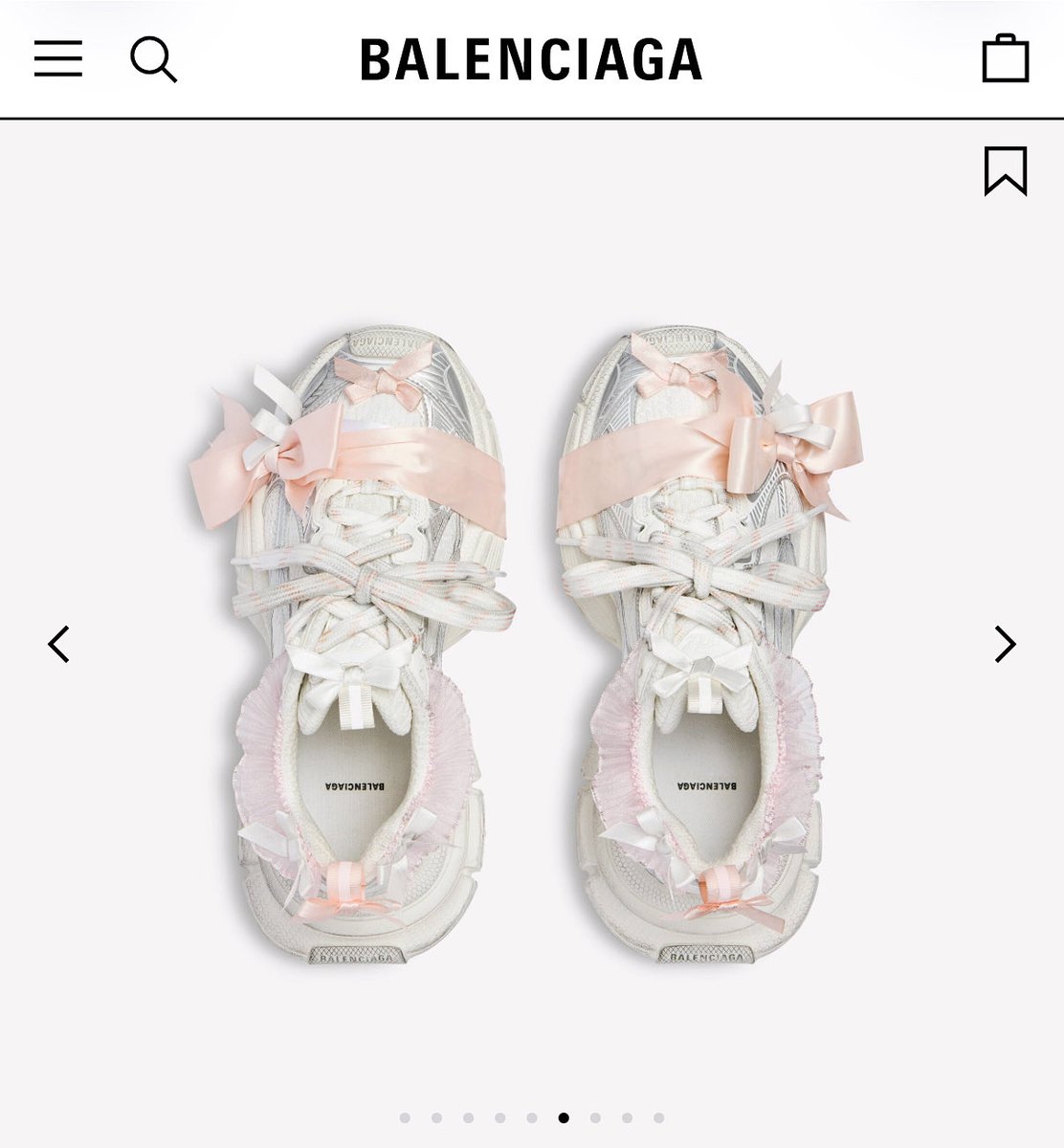 ___h___r___k__'s tweet photo. 新作BALENCIAGAくん…いい加減にして、、 https://t.co/olK0V9fGm1