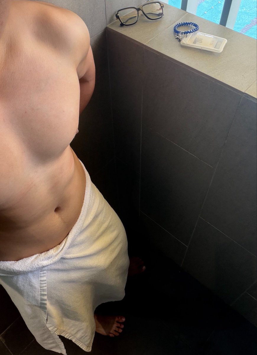 jushwbde's tweet photo. Need a regular hottie around my age/younger to give me backshots🍆💦💦. Hmu in my dms heh https://t.co/KcqgEkbEPe