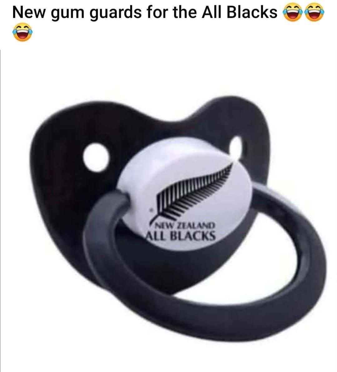 1dragmaakmag's tweet photo. For the All black supporters 🤣🤭 https://t.co/5ILrtmjDsG