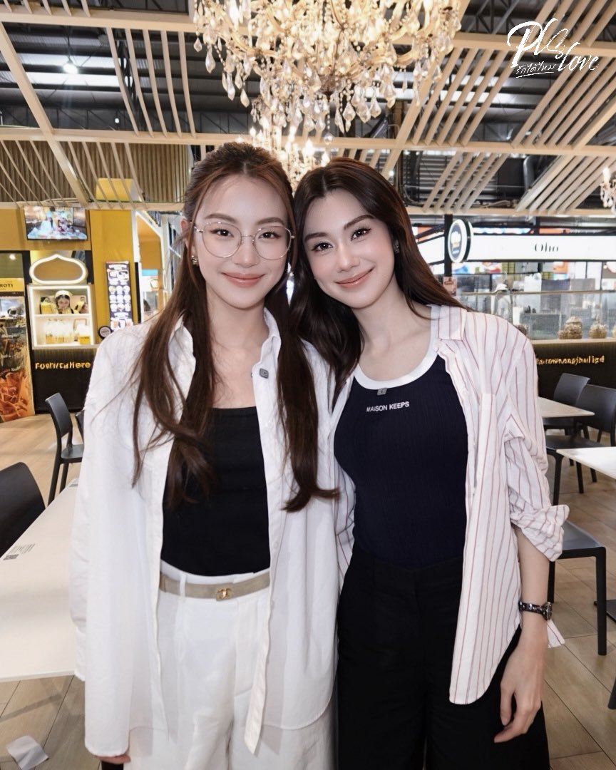 LenaMiu_CH3's tweet photo. เรามีนัดกันนะค้าบ พิลีน่าพิหมิวไปเดินตลาด 

มาร์ชจุชวน ลีน่าหมิว ทำอาหาร น้ำตาลก็ไม่จำเป็นอีกต่อไป | MARCHU EP.228

ดูได้ที่ https://t.co/z6UT4d0XMN 

#PlsLoveรักได้ไหม
#LenaMiu #ลีน่าหมิว https://t.co/ESySNBhlA6