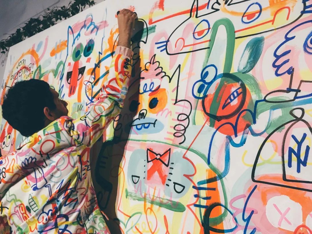 JonathanPhh2z4's tweet photo. Just finished the most immersive street art tour in Brooklyn! Every bold mural tells a unique story—art hits different when you’re right there, taking it all in.  #ArtAdventures https://t.co/fbIUt9Rw4c