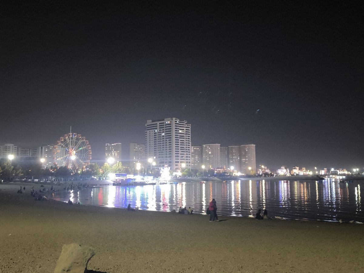 AliRFereidunian's tweet photo. #بندرتهرون
#تهراننگاری
#bandartehran
#nightgraphy
#tehrangraphy https://t.co/ARGix4caoA