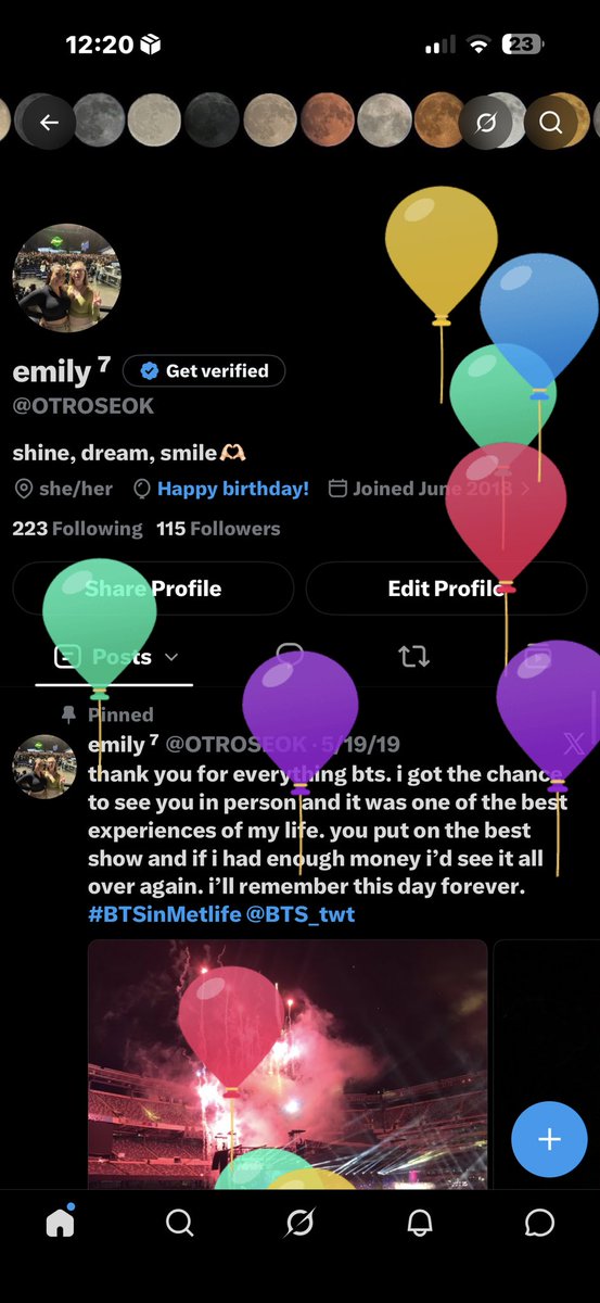 OTROSEOK's tweet photo. 🎊🎂 https://t.co/jj5eg0PFgS