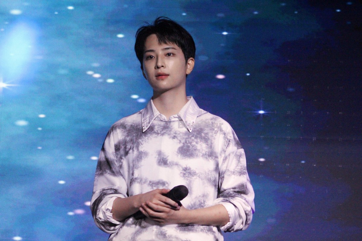 BlueStar991013's tweet photo. ”你眼中的星星降落照亮了我“

—2026.06.20 🐿️💖💖

#김시훈 #KIMSIHUN #金施勲 #キムシフン https://t.co/vDoExaUkCE