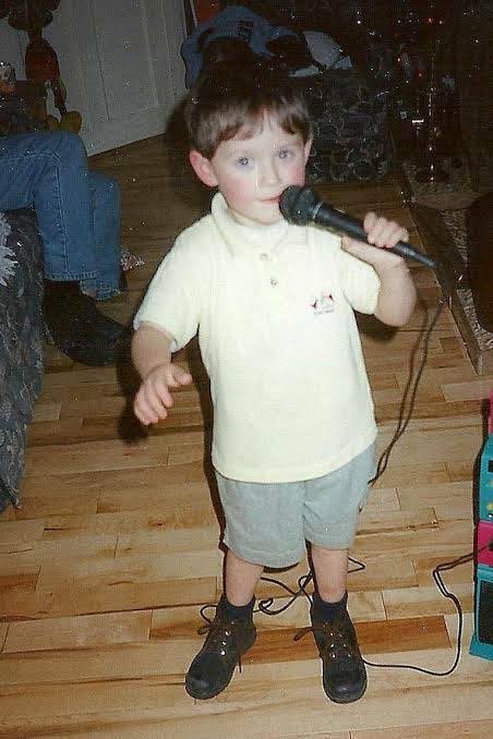 niallhbra's tweet photo. DIA INTERNACIONAL DO NIALL! 🍀💚

Hope we grow old but we never grow up. https://t.co/QuFoh43Zax