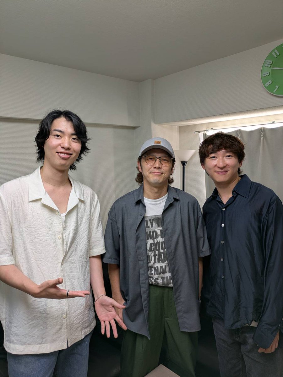 flowkeigo_radio's tweet photo. FLOW KEIGOのトーク巡礼🚶🏻‍♂️ゲスト情報

9/13は…先週に引き続き、wapiti @wapiti_official
 の織田龍紀（Vo.）@tatsunori_odaさん、ハーマンチャン（Vn.）@hmc109さんが登場！

wapitiの新曲「Pussycat!!」についてネホリハホリお聞きしました📻

#トーク巡礼 #FLOW
#FM愛媛 #FM高知 #FM徳島 #FM香川 https://t.co/Xf2IKoWfTh