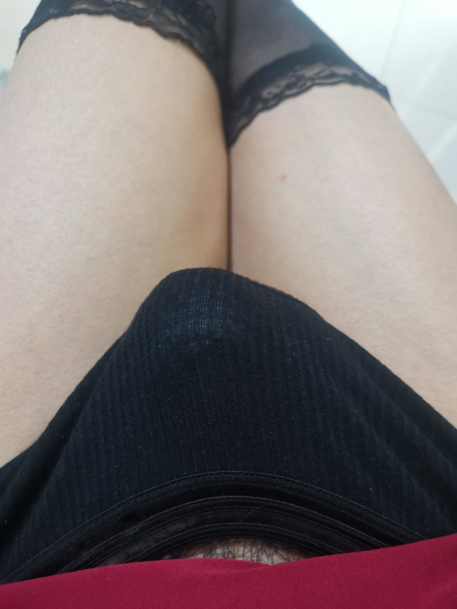 tsddgx3k's tweet photo. 好想这样出去，好魅啊 #男娘 #cd #伪娘 #丝袜 https://t.co/xZvhEUxgKY