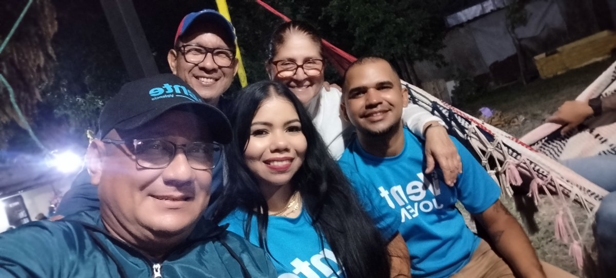 NorbelixJ's tweet photo. Desde ciudad alianza, Guacara Carabobo en la juramentación de 6 Colegios de Ciudadanos🇻🇪

#hastaelfinal
#libertad
#eleccionesYa https://t.co/gyHMqC2RKi