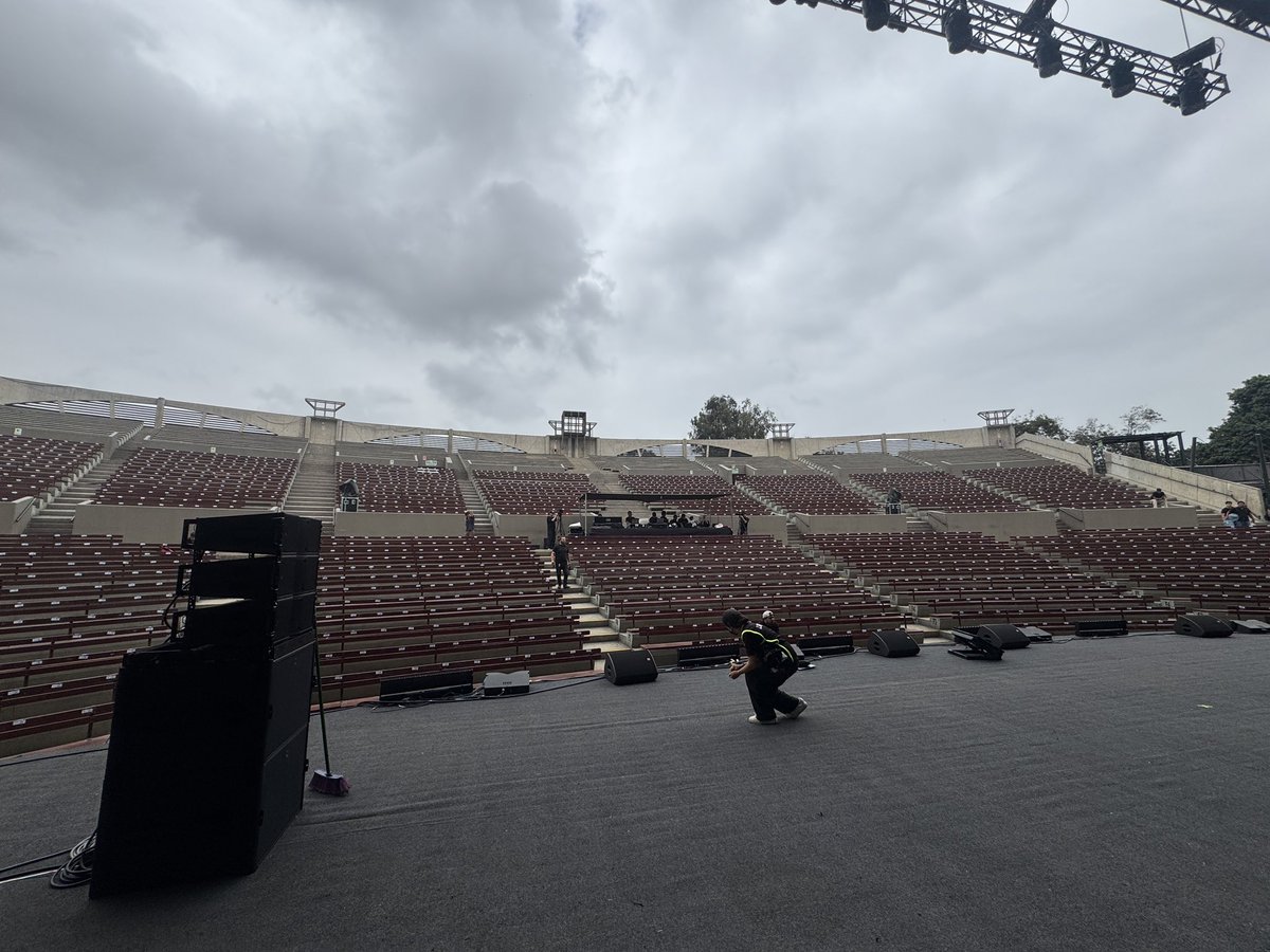 tnbau1's tweet photo. #OLFDreamOninPeru

Gracias por este viaje tan especial y por todo el amor que nos han dado. ❤️

Hoy ha sido un día increíble. Verlos cantar todas nuestras canciones nos hizo muy felices y nos recordó que la distancia nunca será un obstáculo para el amor.

Gracias por acompañarnos hasta aquí. ¡Espero que nos volvamos a encontrar pronto! Los queremos mucho. 🫶🏻