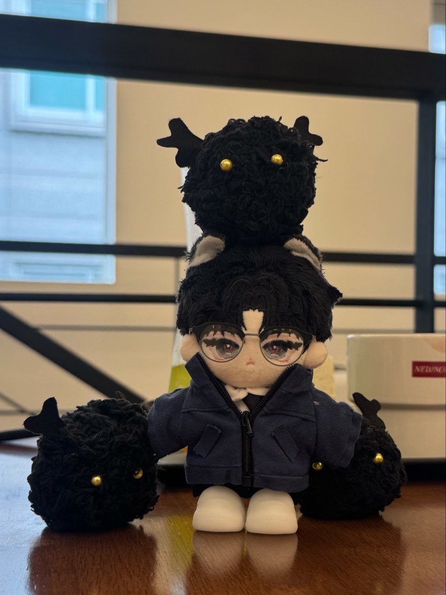 luxinnox4sol's tweet photo. RT 이벵❣️
생각보다 저의 꼬지리 130666을 좋아해주시는
분들이 많더라구요…? (이정도로 반응이 좋을 줄 몰랐슴 뜨개뙈지들보다도 반응이 좋음 이게 모지!!) 

그래서 솔음이 생일 기념, 
트친 한정 은혜갚기 RT &amp; 맘찍 이벤트를 열어볼까 합니다

갯수는 미정입니다! 참여인원 보고 결정할 것이에요 https://t.co/XlE6zstGBO