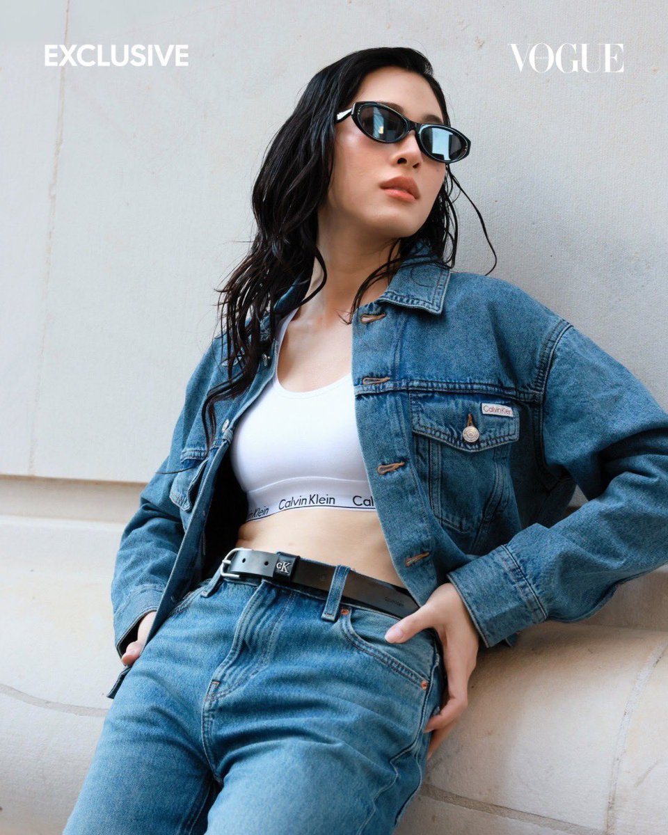 VogueThailand's tweet photo. #VogueExclusive ตามติด ‘หลิงหลิง คอง’ @linglingsirilak ทั่วมหานครนิวยอร์ก กับเซ็ตภาพสุดเอ็กซ์คลูซีฟในลุคสตรีตสไตล์สุดเท่แฝงความเซ็กซี่ โททัลลุคจาก Calvin Klein @CalvinKlein หลังเข้าชมโชว์คอลเล็กชั่นฤดูใบไม้ผลิ ประจำปี 2027 ในฐานะแขกคนสำคัญฟรอนต์โรว์ ไปเมื่อวานที่ผ่านมา #CalvinKlein #CalvinKleinSS27 #CalvinKleinSS27xLingLing #LingLingKwong

Photo: @ gannphoto