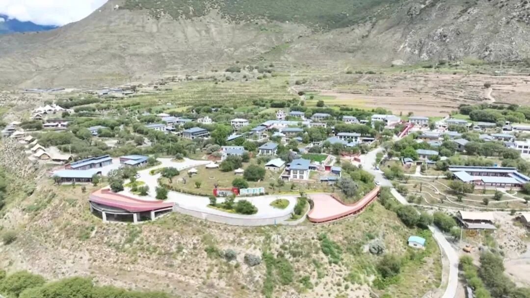 TibetNews11's tweet photo. Zona umida di Yanni: trasformare la bellezza #ecologica in valore economico https://t.co/lmDSZGqcyU