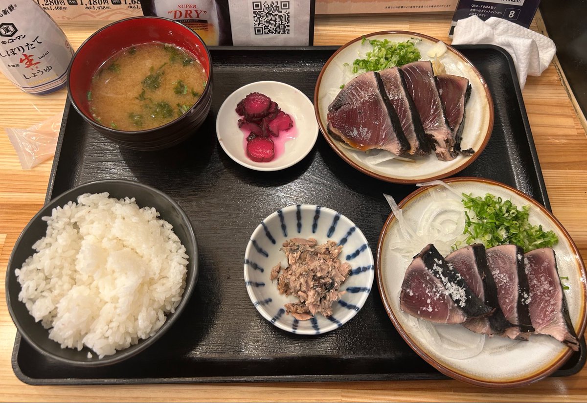 FlatironFV's tweet photo. 運良く2席しかないアリーナ席でした😮🔥
#わらやきあらき https://t.co/fG2ALmRTUI