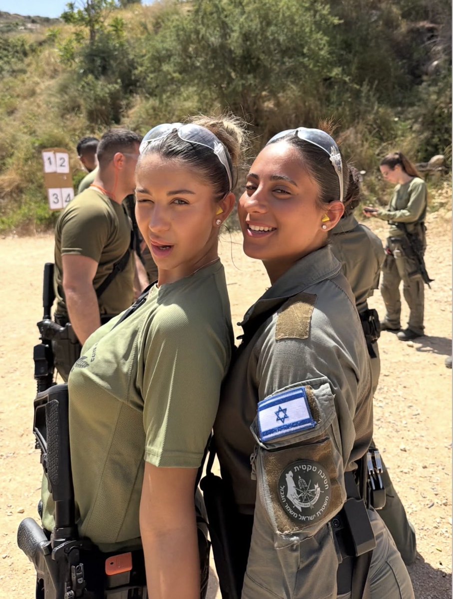 natalia1239r's tweet photo. Should the world stand with IDF soldiers fighting against terrorism ?

Yes / No https://t.co/dDPUYPa9GQ