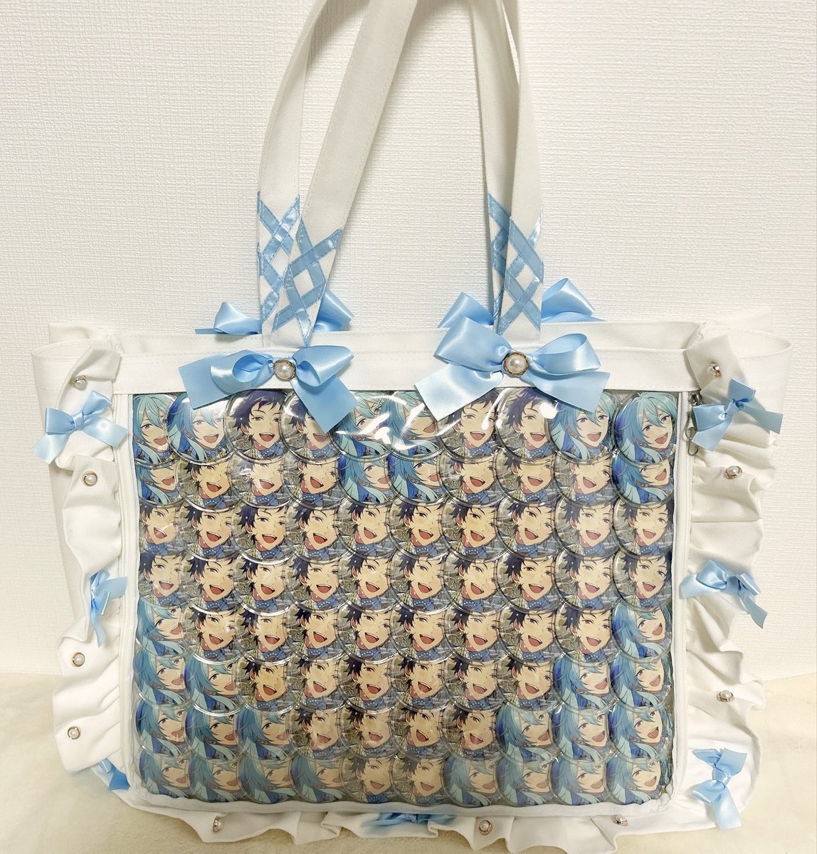 security_KBin's tweet photo. actor's choice缶バッジとりあえず急いで組んでみたけどかわいい> ̫<♩全体を見せたいなら6×8でぎっしり敷き詰めたいなら7×8(7×9？)
バッグは別の痛バのを拝借したからチョイス缶バ用に買わないと💭
やっぱMusicaって最高߹𖥦߹早くMusicaの中国缶届かないかな https://t.co/W2O8eShBff